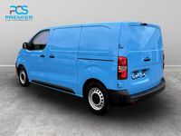 Used Vauxhall Vivaro 100 kW (136 HP) 2022 Mauve/pink MPV