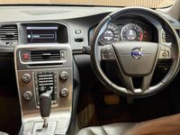 Used Volvo V60 SE Lux 180 HP (132 kW) 2011 Estate