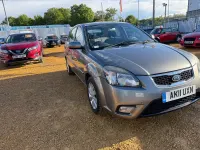 Used Kia Rio 2011 Silver Hatchback