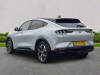 New Ford Mustang Premium 351 HP (258 kW) 2025 White Hatchback