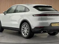 New Porsche Cayenne 354 HP (260 kW) 2025 Carrara white SUV