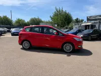 Käytetty Ford C-MAX Titanium 2018 Punainen Tila-auto