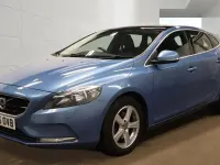 Gebraucht Volvo V40 SE 2015 Blau Kleinwagen
