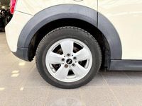 Used Mini ONE Hatch 102 HP (75 kW) 2015 White Hatchback