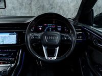 Used Audi Q8 Comfort 286 HP (210 kW) 2022 Grey SUV