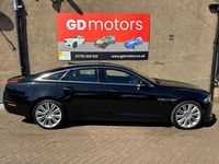 Używany Jaguar XJ Portfolio 275 KM (202 kW) 2014 Czarny Sedan/Limuzyna