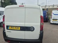 Used Vauxhall Combo 2015 White MPV