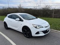 Used Vauxhall Astra GTC Edition 140 HP (102 kW) 2015 White Coupe