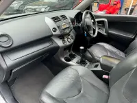 Usado Toyota RAV4 2008 Prateado SUV