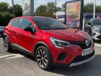 Used Renault Captur Evolution 142 HP (104 kW) 2023 Red  SUV