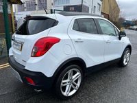 Używany Vauxhall Mokka Edition 140 KM (102 kW) 2015 Biały SUV