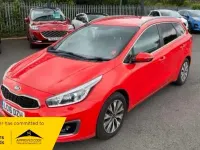 Used Kia Ceed 136 HP (100 kW) 2016 Red Hatchback
