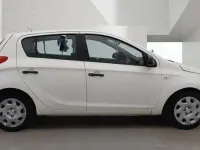 Used Hyundai i20 Classic 84 HP (61 kW) 2012 White Hatchback