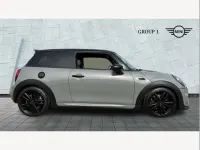 Usado Mini Cooper S Sport 192 CV (141 kW) 2019 Gris Utilitario