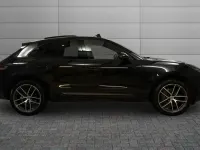 Used Porsche Macan 261 HP (191 kW) 2023 Black SUV