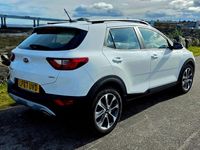 Used Kia Stonic 108 HP (79 kW) 2017 White SUV