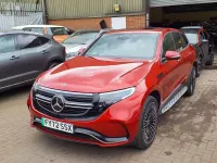 Usado Mercedes EQC400 AMG Line Premium 300 kW (408 CV) 2022 Rojo SUV