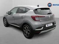 Begagnad Renault Captur Techno 143 HK (105 kW) 2023 Grå SUV