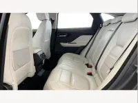 Używany Jaguar F-Pace Prestige 180 KM (132 kW) 2017 Czarny SUV