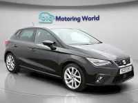 Usado Seat Ibiza FR 110 CV (80 kW) 2023 Negro Utilitario
