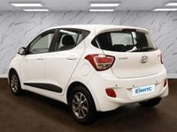 Used Hyundai i10 Premium 87 HP (63 kW) 2016 White Hatchback