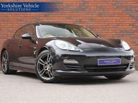 Used Porsche Panamera 250 HP (183 kW) 2012 Black Hatchback