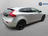 Used Volvo V40 R-Design 122 HP (89 kW) 2019 Silver Hatchback