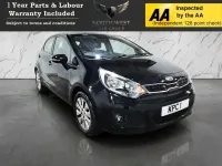 Usado Kia Rio 107 CV (78 kW) 2012 Negro Utilitario