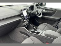 Usado Volvo EX40 Core 182 kW (248 HP) 2025 Cinzento SUV