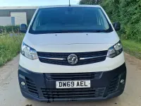 Used Vauxhall Vivaro 100 HP (73 kW) 2020 White MPV