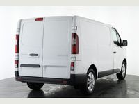 Usado Renault Trafic 150 HP (110 kW) 2024 Cinzento Monovolume