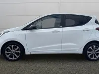 Used Hyundai i10 100 HP (73 kW) 2019 White Hatchback