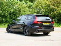 Used Volvo V60 Momentum 163 HP (119 kW) 2022 Black Estate