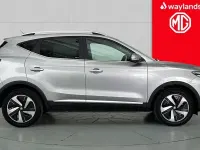 Used MG ZS Trophy Connect 114 kW (156 HP) 2024 Silver SUV