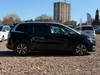 Używany Citroën C4 Shine 2017 Czarny Hatchback