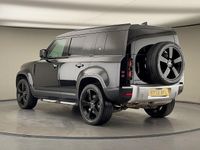 Usado Land Rover Defender SE 300 HP (220 kW) 2023 Preto SUV