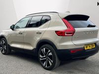 Usado Volvo XC40 Ultra 197 CV (144 kW) 2025 Dorado SUV