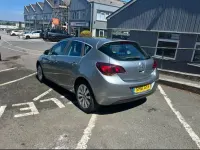 Used Vauxhall Astra Elite 2011 Silver Hatchback