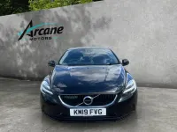 Used Volvo V40 R-Design 122 HP (89 kW) 2019 Black Hatchback