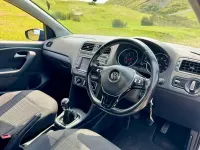 Used VW Polo Edition 75 HP (55 kW) 2017 Blue Hatchback
