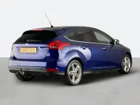 Used Ford Focus Zetec 120 HP (88 kW) 2015 Blue Hatchback