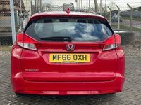 Używany Honda Civic SE Plus 2016 Czerwony Kombi