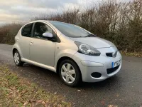 Used Toyota Aygo 68 HP (50 kW) 2011 Silver Hatchback