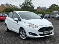 Used Ford Fiesta Zetec 125 HP (91 kW) 2013 White Hatchback