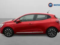 Używany Renault Clio V Iconic 101 KM (74 kW) 2020 Czerwony Hatchback