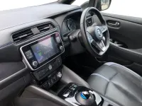 Used Nissan Leaf Tekna 110 kW (150 HP) 2019 Red Hatchback