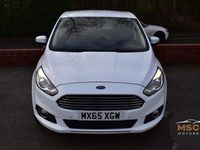 Used Ford S-MAX Titanium 2015 White MPV
