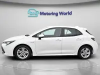 Used Toyota Corolla 122 HP (89 kW) 2022 White Hatchback