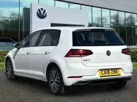 Used VW Golf VII SE 125 HP (91 kW) 2018 White Hatchback