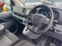 Used Peugeot e-Expert 98 kW (134 HP) 2022 White Van